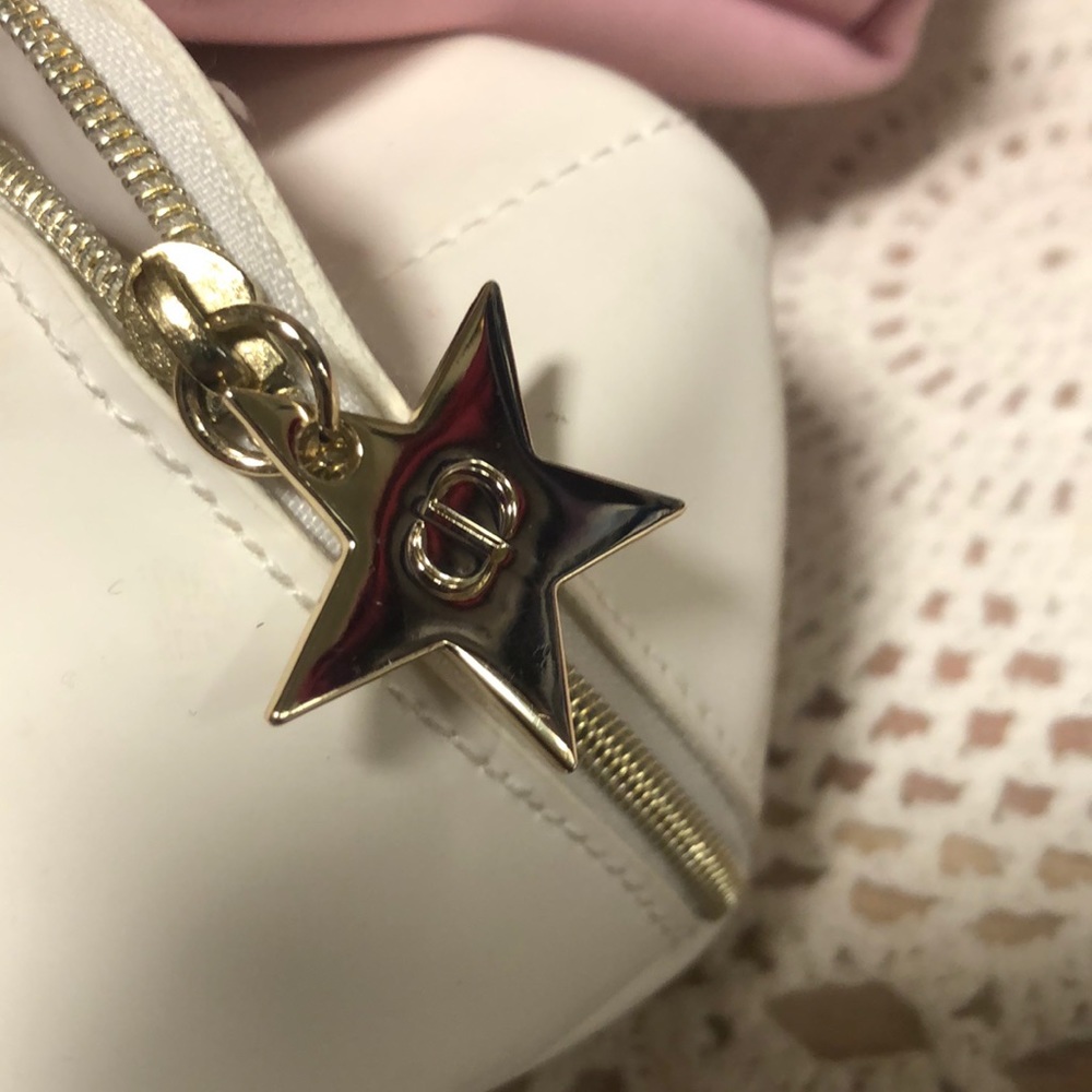 DIOR newSmall bag fir Make up/ earphones-iPhone - Picture 8 of 9